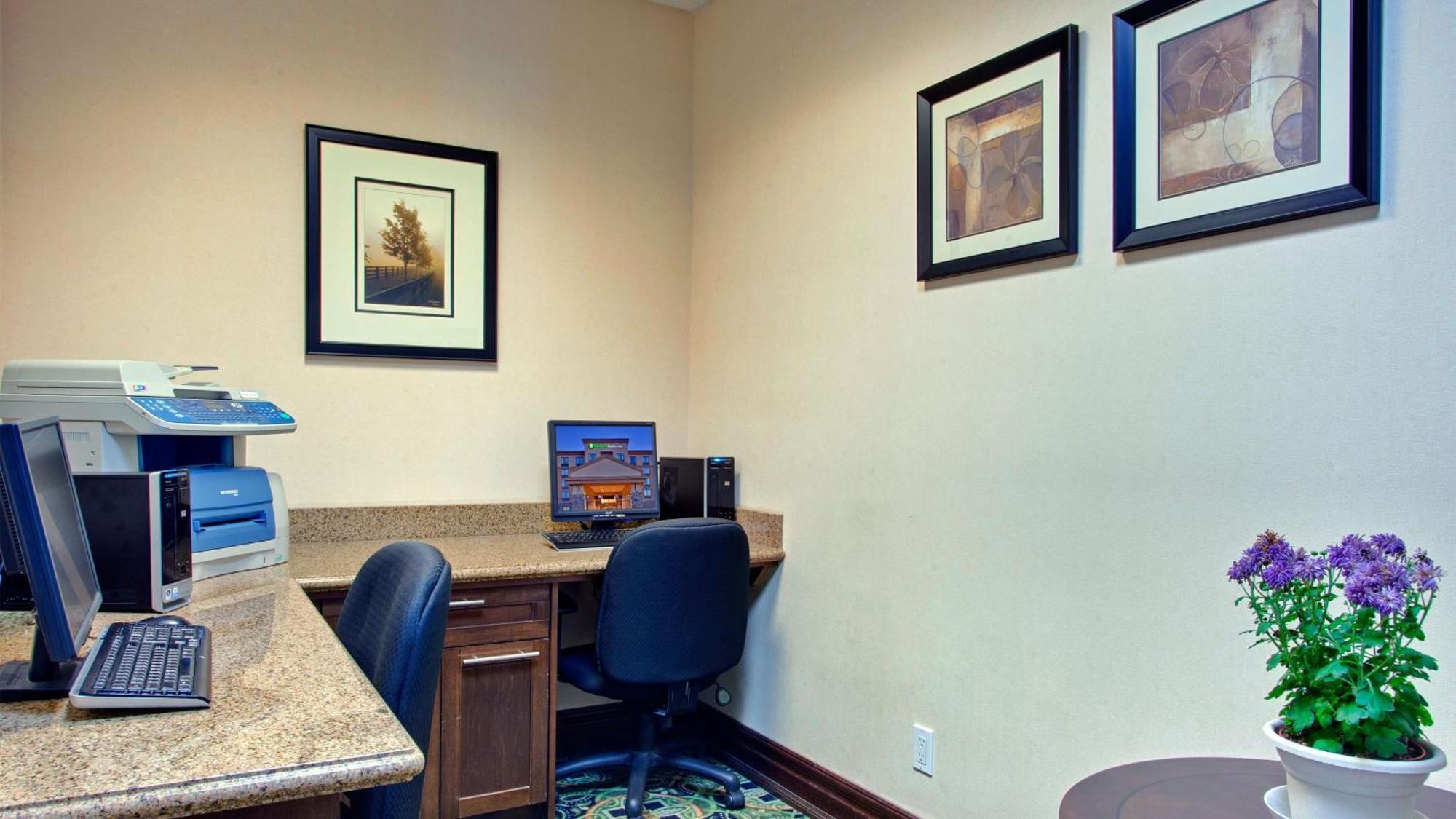 Holiday Inn Express & Suites Huntsville By Ihg Exteriér fotografie