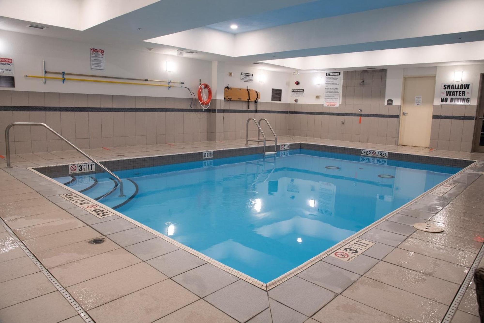 Holiday Inn Express & Suites Huntsville By Ihg Exteriér fotografie