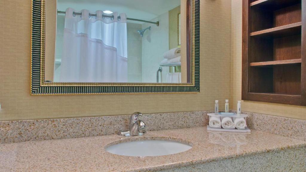 Holiday Inn Express & Suites Huntsville By Ihg Exteriér fotografie